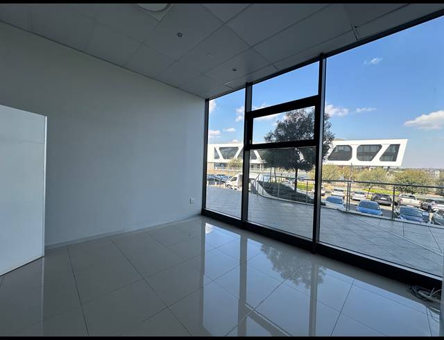 188.40M² OFFICE TO LET IN DORINGKLOOF